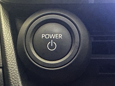 Used 2025 Toyota Prius Plug-In Hybrid image 26