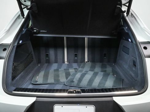 Certified 2021 Porsche Cayenne Coupe AWD/4WD image 32