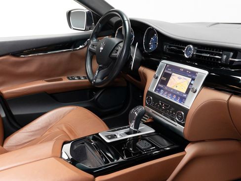 Used 2015 Maserati Quattroporte S Q4 AWD/4WD image 47