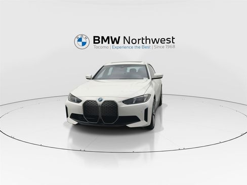 Used 2025 BMW i4 xDrive40i w/ Premium Package image 8