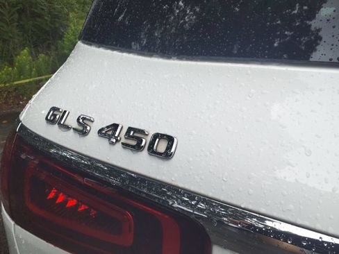 Used 2023 Mercedes-Benz GLS 450 4MATIC image 15