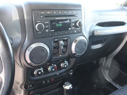 Used 2012 Jeep Wrangler Unlimited Sport AWD/4WD image 17