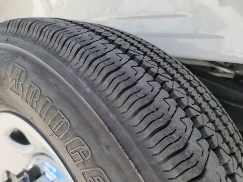 Used 2025 Chevrolet Express 3500 LT w/ LT Preferred Equipment Group RWD image 34