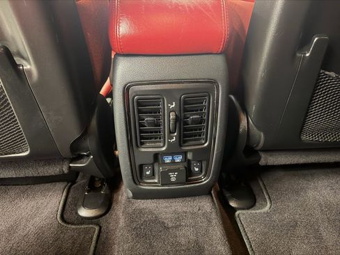 Used 2018 Dodge Durango R/T w/ Technology Group image 25