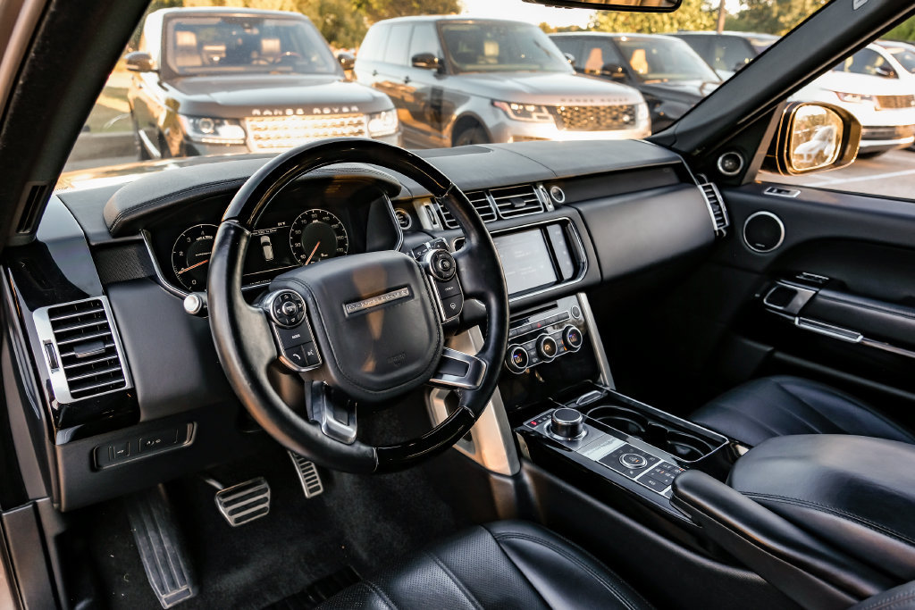 Used 2016 Land Rover Range Rover Supercharged AWD/4WD image 10