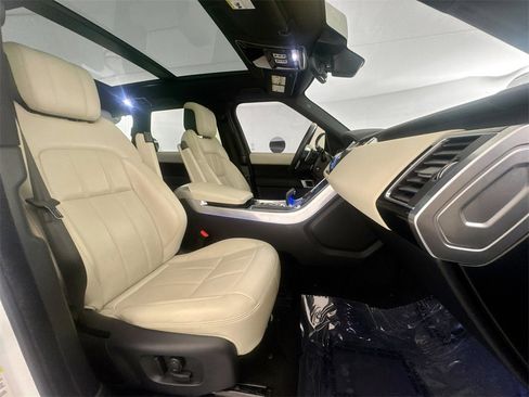Used 2021 Land Rover Range Rover Sport HSE Silver Edition image 28