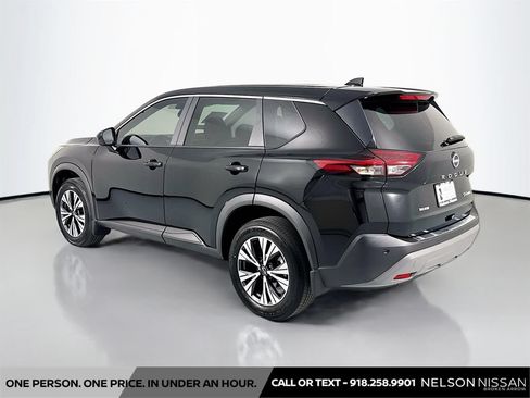Used 2023 Nissan Rogue SV AWD/4WD image 7
