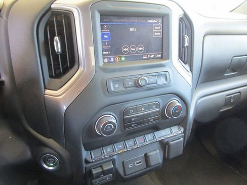 Used 2024 Chevrolet Silverado 2500 Custom w/ Custom Value Package AWD/4WD image 43