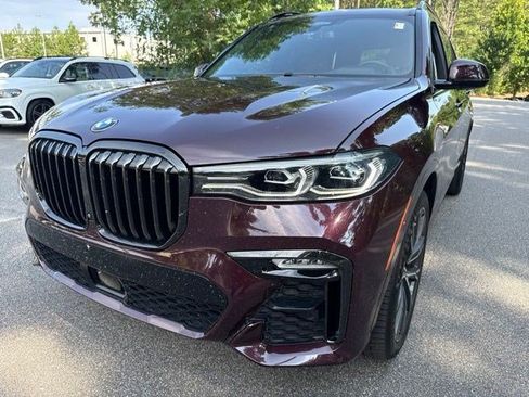 Used 2021 BMW X7 xDrive40i w/ M Sport Package AWD/4WD image 9