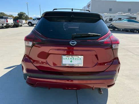 Used 2022 Nissan Kicks SR w/ Interior Electronics Package image 4