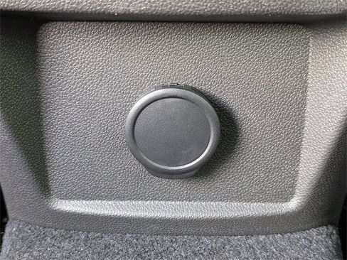 New 2026 Cadillac CT4 V image 13