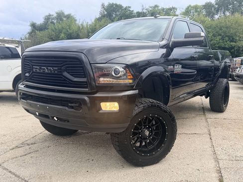 Used 2018 RAM 2500 Laramie w/ Sport Appearance Group AWD/4WD image 2