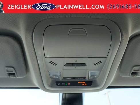 Used 2023 GMC Acadia SLT w/ Preferred Package AWD/4WD image 33