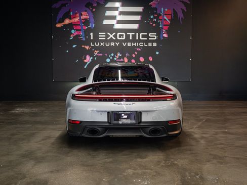 Used 2026 Porsche 911 Carrera RWD image 5