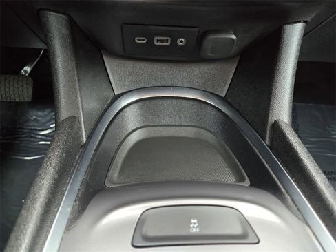 Used 2023 Chevrolet Malibu LT image 19