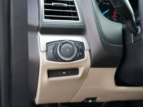 Used 2018 Ford Explorer 4WD image 16