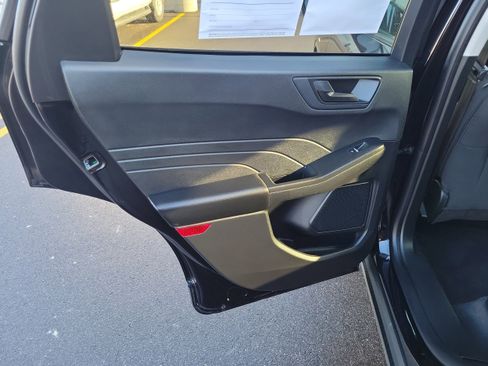 Certified 2022 Ford Escape SE w/ Convenience Package image 10