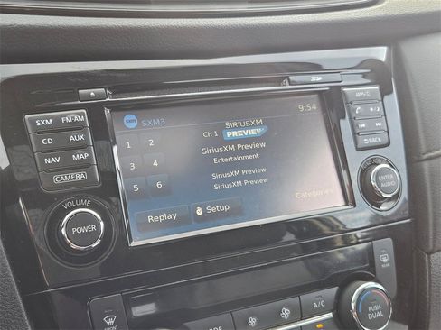 Used 2017 Nissan Rogue SV w/ Sun & Sound Touring Package image 26