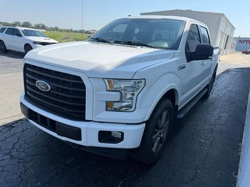 Used 2017 Ford F150 XLT w/ Equipment Group 302A Luxury AWD/4WD image 4