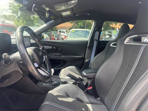 Used 2022 Hyundai Veloster N FWD image 9