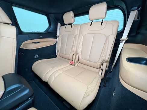 Used 2024 Jeep Grand Cherokee L Summit image 6