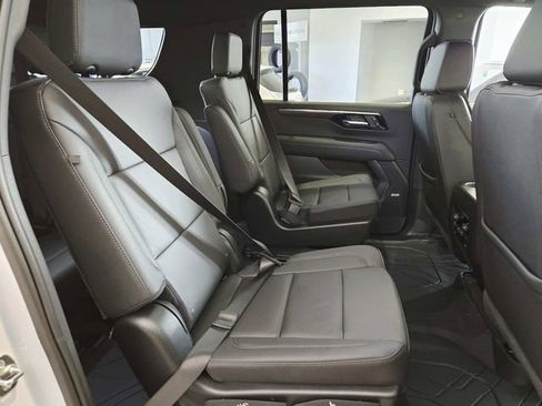 New 2026 Chevrolet Suburban LT w/ Comfort Package image 8