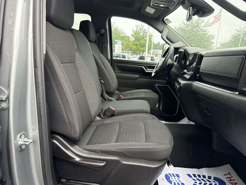 Used 2025 Chevrolet Silverado 2500 LT w/ Safety Package AWD/4WD image 25