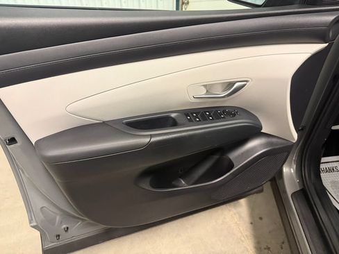 Certified 2025 Hyundai Tucson SE AWD/4WD image 22