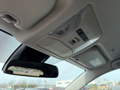 Certified 2025 Toyota RAV4 LE image 28