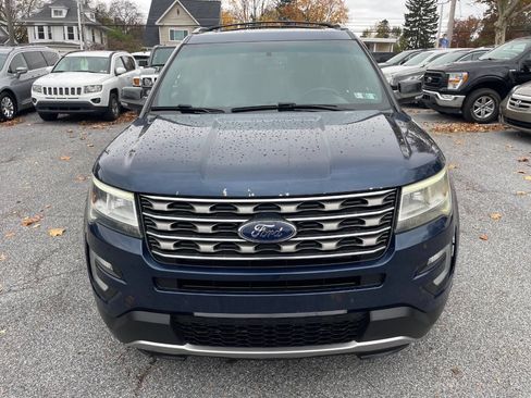 Used 2016 Ford Explorer XLT w/ Equipment Group 202A image 9