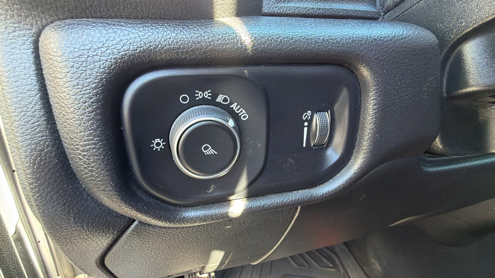 Used 2022 RAM 2500 Big Horn AWD/4WD image 24