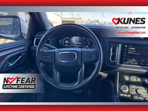 Used 2023 GMC Yukon XL Denali Ultimate image 43
