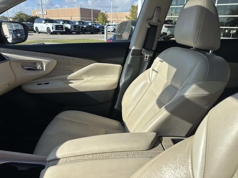 Used 2023 Nissan Murano SL w/ SL Moonroof Package image 17