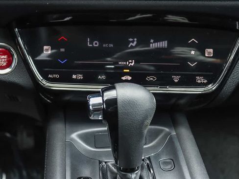 Used 2018 Honda HR-V EX image 13