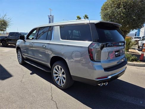 New 2025 Chevrolet Suburban Premier image 3