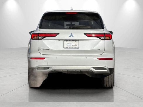 Used 2024 Mitsubishi Outlander SE image 7
