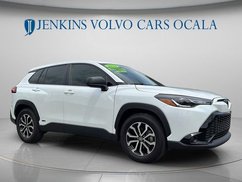 Used 2024 Toyota Corolla Cross AWD Hybrid image 1