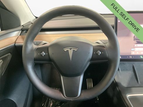 Used 2023 Tesla Model Y Performance AWD/4WD image 12