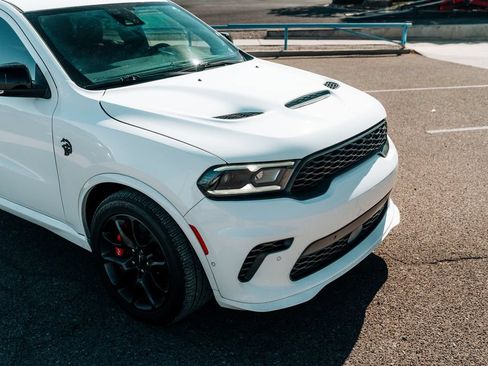 Used 2021 Dodge Durango SRT Hellcat w/ Technology Group AWD/4WD image 9
