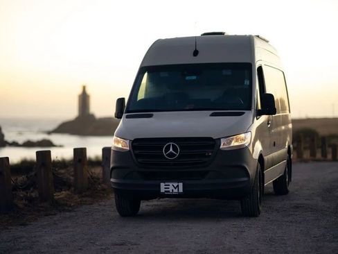 Used 2021 Mercedes-Benz Sprinter 2500 image 68