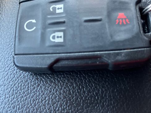 Used 2015 Chevrolet Silverado 1500 LT w/ LT Convenience Package image 31