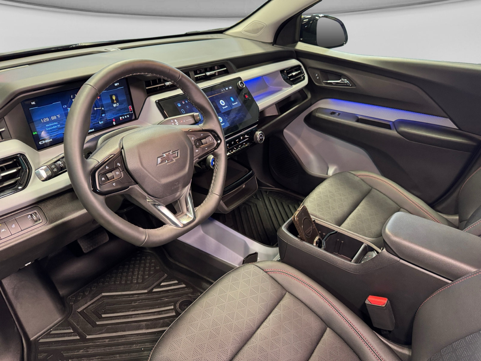 Used 2027 Chevrolet Bolt RS FWD image 19