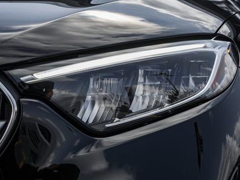 New 2025 Mercedes-Benz GLC 350e 4MATIC image 14