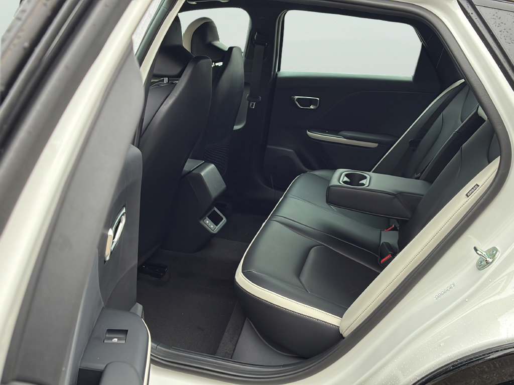 New 2026 Kia K4 GT-Line Turbo FWD image 16