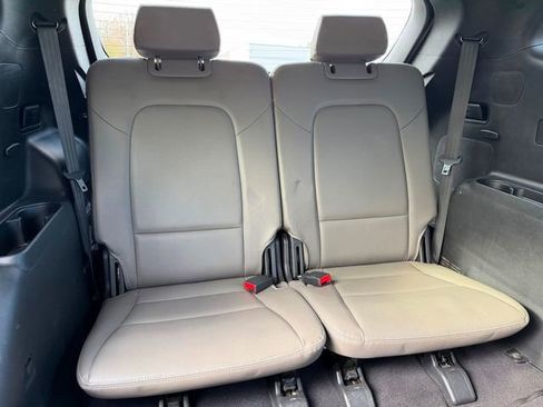 Used 2016 Hyundai Santa Fe Limited image 22