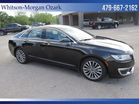 Used 2019 Lincoln MKZ Premiere image 16