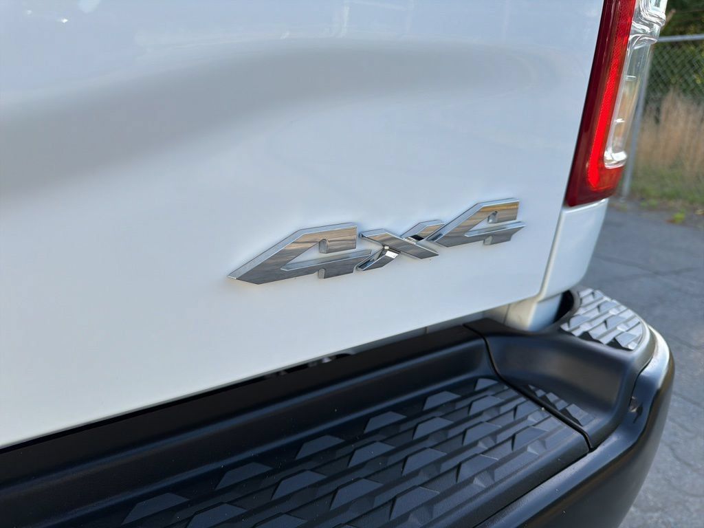 Used 2024 RAM 2500 4x4 Crew Cab Big Horn w/ Snow Chief Group image 15