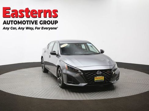Used 2023 Nissan Altima 2.5 SR FWD image 50