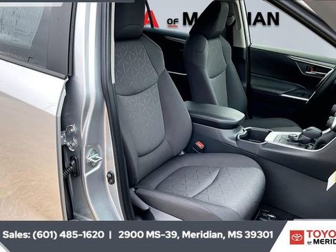 New 2025 Toyota RAV4 XLE image 9