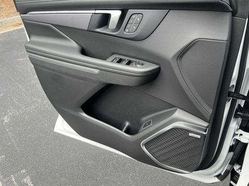 New 2026 Buick Enclave Sport Touring w/ Power Package FWD image 17